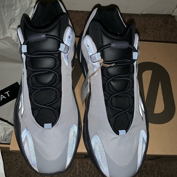 Yeezy 700 size:11.5 - Picture 5 of 10